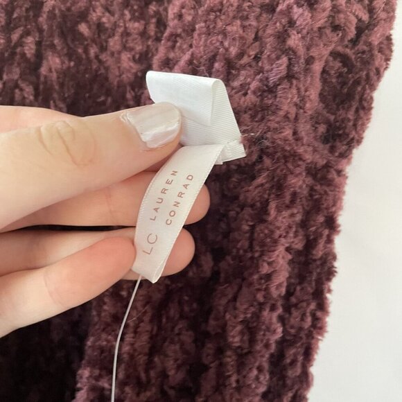 NWT LC Lauren Conrad maroon infinity scarf soft comfortable one size - Picture 3 of 7